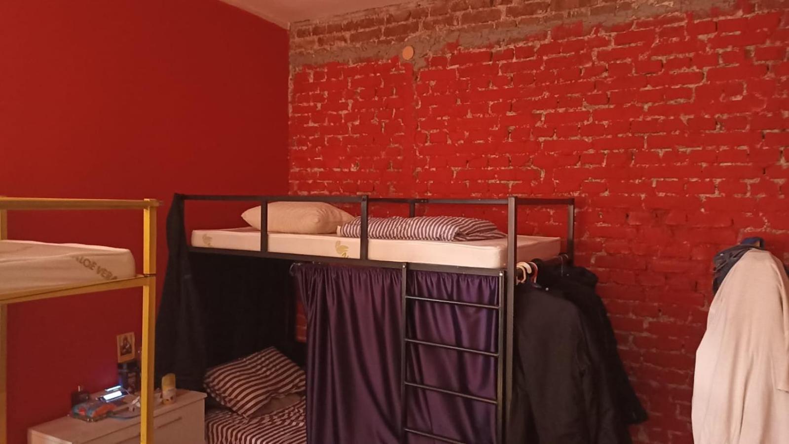 פרישטינה Newborn Center Hostel All Day Free Coffee מראה חיצוני תמונה