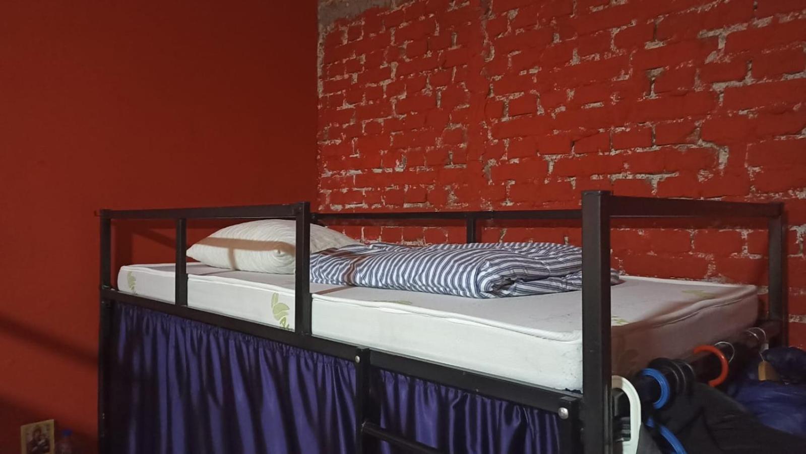 פרישטינה Newborn Center Hostel All Day Free Coffee מראה חיצוני תמונה