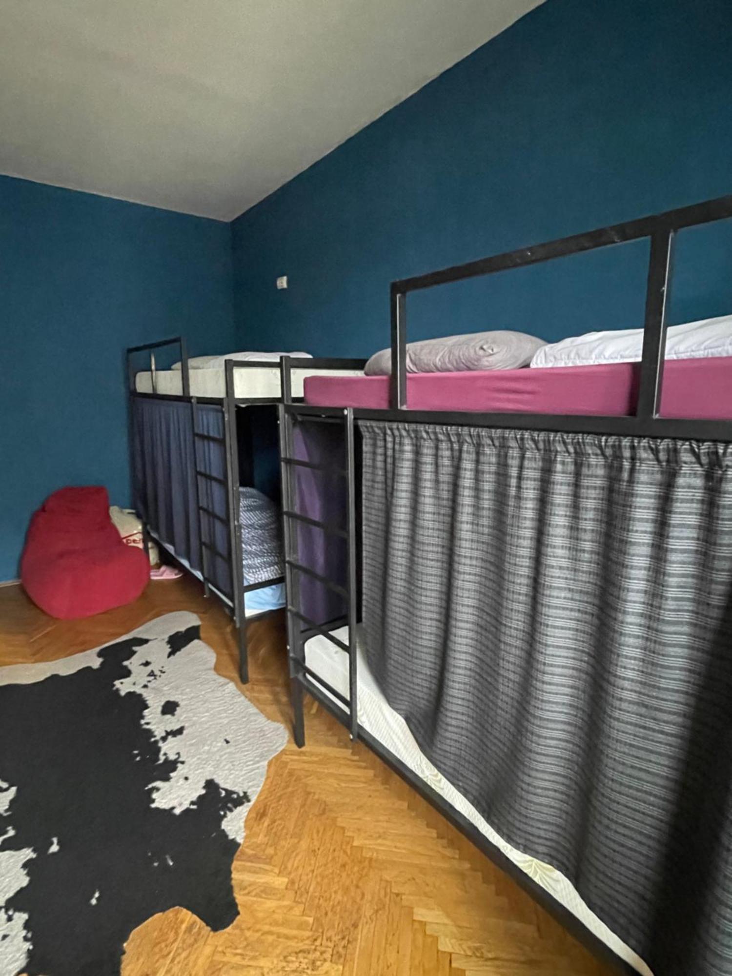פרישטינה Newborn Center Hostel All Day Free Coffee מראה חיצוני תמונה
