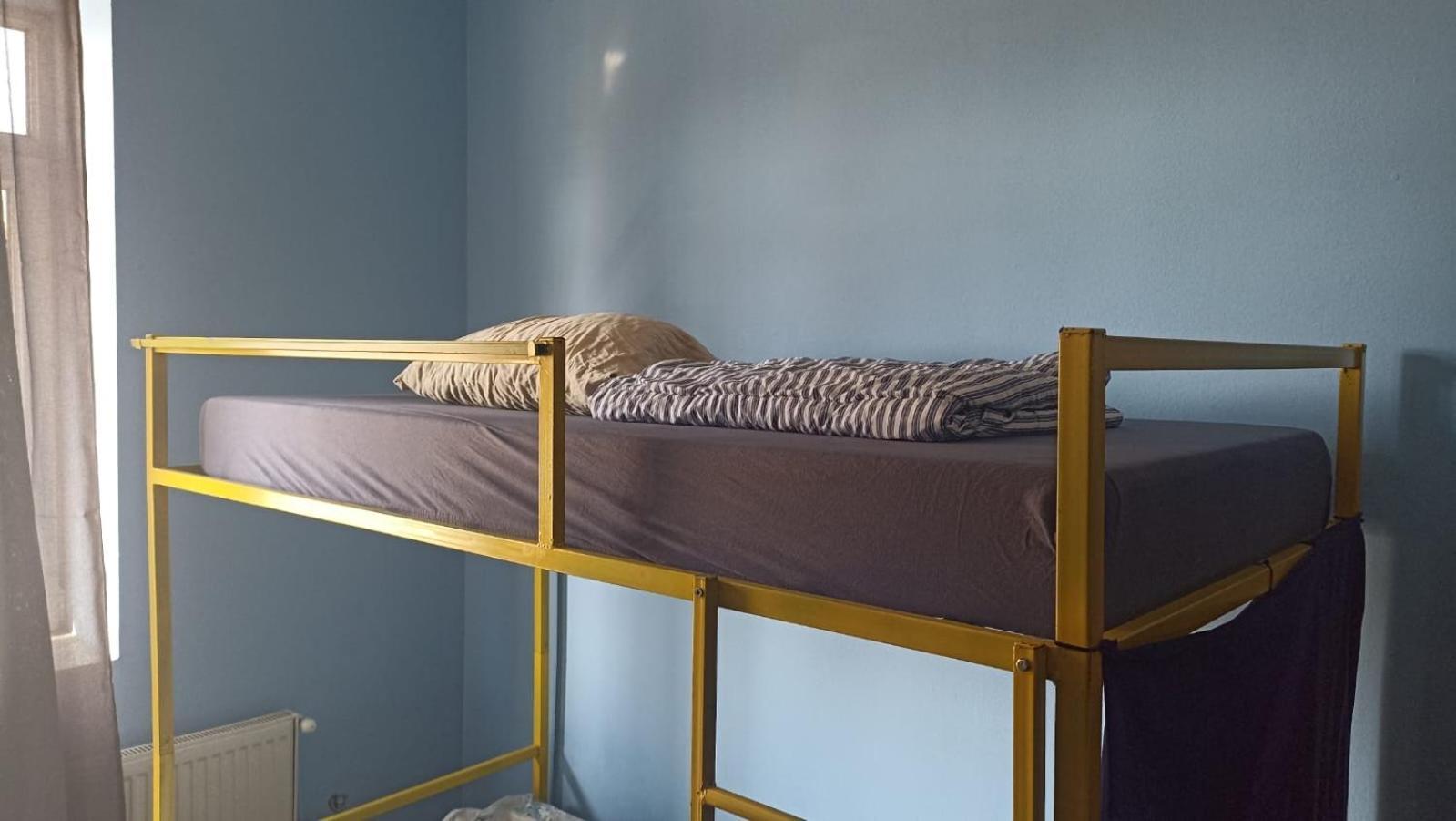 פרישטינה Newborn Center Hostel All Day Free Coffee מראה חיצוני תמונה