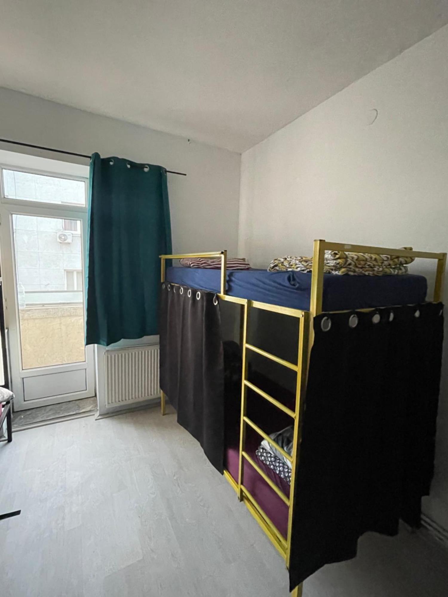 פרישטינה Newborn Center Hostel All Day Free Coffee מראה חיצוני תמונה